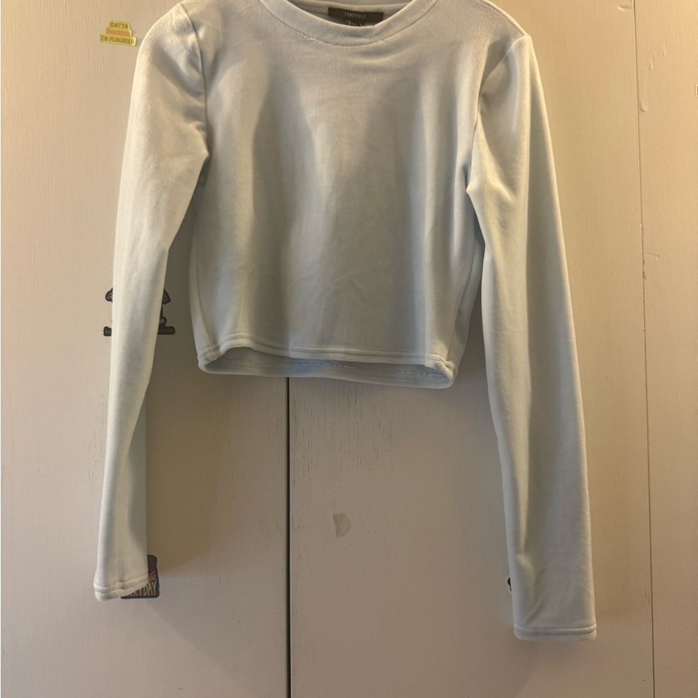 Forever 21 Gray Long Sleeve Crop Top
